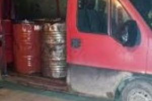 Un barbat de 31 de ani a fost prins in timp ce transporta 1400 de litri de motorina fara acte