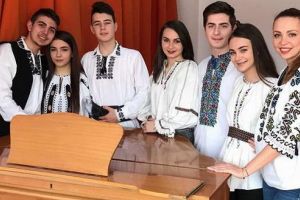 Spectacol dedicat Femeii, la Ansamblul „Mureşul”