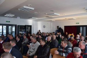 Din cauza timpului nefavorabil, conducerea AJF a amânat cu o săptămână startul returului ...