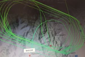 Avionul pentru cursa Bacău – Liverpool s-a rotit 45 de minute deasupra oraşului fără să poată ateriza