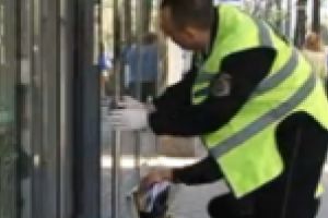 Administratorul unei firme s-a pricopsit cu o amenda de 2000 de lei, dupa ce acesta reclamase ca magazinul sau fusese jefuit