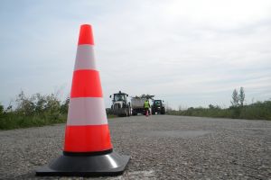 Ce se întâmplă cu un drum judeţean INTENS CIRCULAT de către arădeni