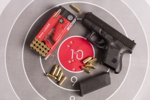 Modificari la legea privind regimul armelor si munitiilor. Ce trebuie sa stie detinatorii unui permis de port arma