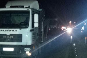 FOTO Bărbat lovit de un TIR pe DN14. Pietonul era băut