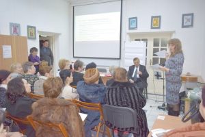 Activitate de perfecţionare a bibliotecarilor şcolari