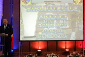 Recompensă pentru munca şi efortul bibliotecarilor. Cele mai bune biblioteci ale anului 2017 au fost premiate