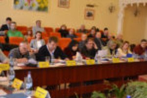 Investiţii condiţionate de consens politic! Primăria Caransebeş nu va putea accesa niciun credit fără acceptul PSD!