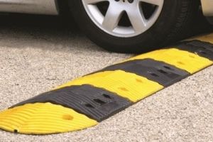 Limitator de viteză pe Strada Cometei