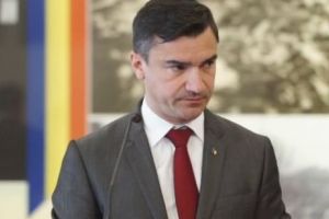 Chirica şi haosul imobiliar de la Iaşi: Teren vândut cu 100.000 de euro celei care a construit trei blocuri fără autorizaţie 