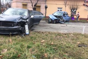Un copil de trei ani a ajuns la spital, dupa ce o soferita nu a acordat prioritate, la Timisoara