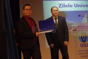 Diplome de merit pentru universitarii cu cele mai bune rezultate în cercetare