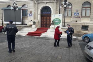 Program de prevenire a violenţei intrafamiliale lansat de poliţişti cu prilejul zilei de 8 Martie