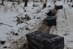 Focuri de armă pentru oprirea unor contrabandişti de ţigări