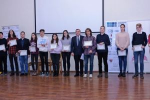 FOTO: Elevii Colegiului Unirea, rezultat de excepţie la un concurs internaţional de informatică