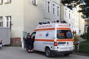 Tentativa de suicid in curtea Spitalului de Psihiatrie Jebel