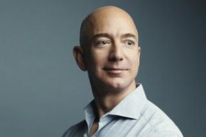 Șeful Amazon este cel mai bogan om de pe planetă. Diferenţa dintre averea sa şi a lui Bill Gates e URIAȘĂ