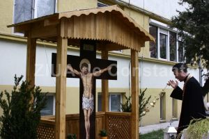 Fereastra spre cer:  Asociatia Suflete Deschise“ si Arimex Comexim 2000 SRL vor realiza o troita in curtea Spitalului CFR Constanta