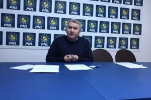 Deputat PNL Florin Roman: ”Războiul din PSD pune cruce şi Centenarului Marii Uniri! Ministerul Culturii nu a semnat contractul cu sculptorul pentru realizarea Monumentului Unirii de la Alba Iulia!”
