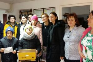 „EU şi părinţii mei, NOI şi bătrânii noştri!”