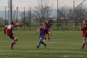 A doua echipă a deceniului în fotbalul feminin, „exilată”