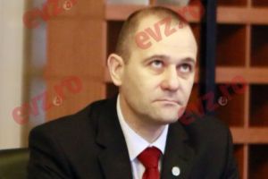 Deputat: Generalul SRI Dumitru Dumbravă a fost „activ