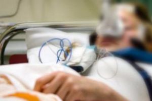 Gripa A UCIS o tânără de 17 ani, însărcinată! Numărul deceselor a ajuns la 88