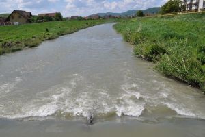 Ce şanse sunt să se amenajeze malurile râului Bistriţa