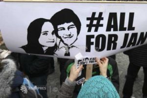 Zeci de mii de slovaci au cerut demisia premierului Robert Fico 