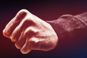 Culturist de SUCCES, atacat cu BESTIALITATE de o gaşcă de GOLANI. L-au DESFIGURAT din INVIDIE. FOTO în articol