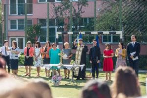 Și copiii cu deficienţe de auz au fost ajutaţi de Biserică