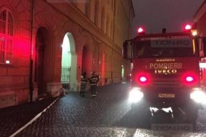 S-a stabilit cauza incendiului izbucnit la Palatul Dicasterial. Focul a afectat biroul unor grefieri