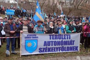 Aproximativ 2.000 de persoane, la marşul pentru autonomie de la Târgu-Mureş