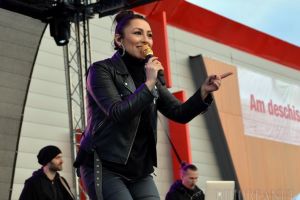 Inevitabil va fi bine! La aniversarea ERA Park, Andra a cântat ce-au cerut orădenii (FOTO)