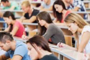 Banca Mondială trage un SEMNAL de ALARMĂ! Adolescenţii români sunt SUB nivelul de BAZĂ al cunoştinţelor