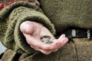 Atenţie, bucureşteni! Cea mai nouă METODĂ de cerşetorie a devenit VIRALĂ. Cum puteţi rămâne FĂRĂ bani