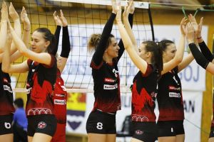 Fetele de la UVT Agroland Timisoara au servit pentru Alexandra si au invins Bacaul
