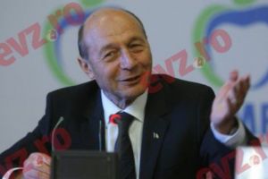 Băsescu DEVOALEAZĂ planurile SECRETE ale lui Dragnea: „Îl susţine pe Iohannis pentru preşedinţia Consiliului European. Dragnea este un DESCREIERAT. Declaraţii EXPLOZIVE