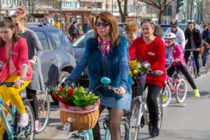 La Deva, primăvara a venit pe bicicletă (FOTO)