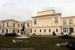 Cristian Hera, Bogdan Simionescu, Ioan Aurel Pop şi Victor Voicu, candidaţi la preşedinţia Academiei