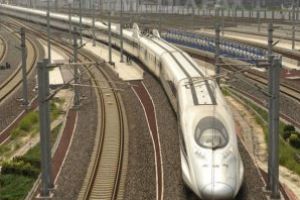 Trenurile de mare viteză şi promisiunile politicienilor în ultimii 10 ani. Ce rute au vizat oficialii/ În România viteza medie a trenurilor este de 45 km/h