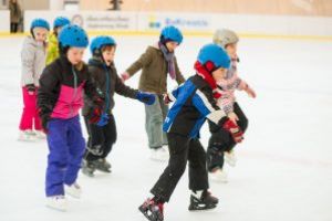 Zile deschise la patinoarul acoperit de lângă Arena Sepsi