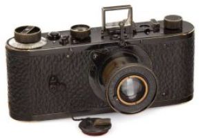 Un aparat foto, adjudecat pentru suma record de 2,4 milioane de euro