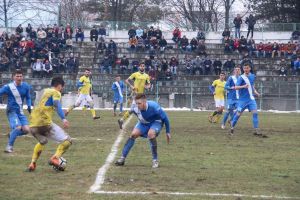 Bucovina Rădăuţi a pierdut la limită în faţa liderului, după un gol primit pe final