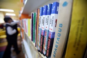 Se strang carti in scolile din Timis pentru copiii din centrele de educatie incluziva