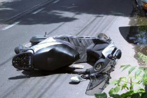 A lovit un om şi a fugit de la locul accidentului