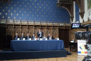 O delegaţie a Societăţii Culturale „Ştefan cel Mare” Bucovina, invitată la  Palatul ...