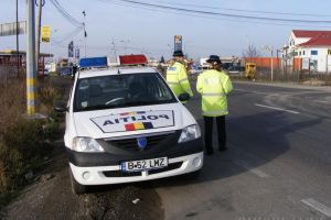 Beat turtă şi fără permis de conducere, un bărbat din Copăcel s-a răsturnat cu ATV-ul neînmatriculat în şanţ