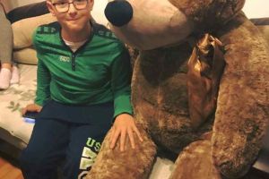 APEL UMANITAR: Mihai, un copil de 12 ani din Alba Iulia, bolnav de parapareză spastică, are nevoie de ajutorul nostru!