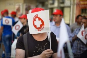 Sindicalistii din SANITAS, aproape de greva. Angajatii asteapta mariri salariale