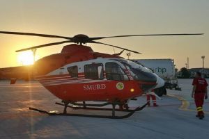 Rănit în incendiul de la Tecuci, transportat cu elicopterul la Spitalul de Arsuri